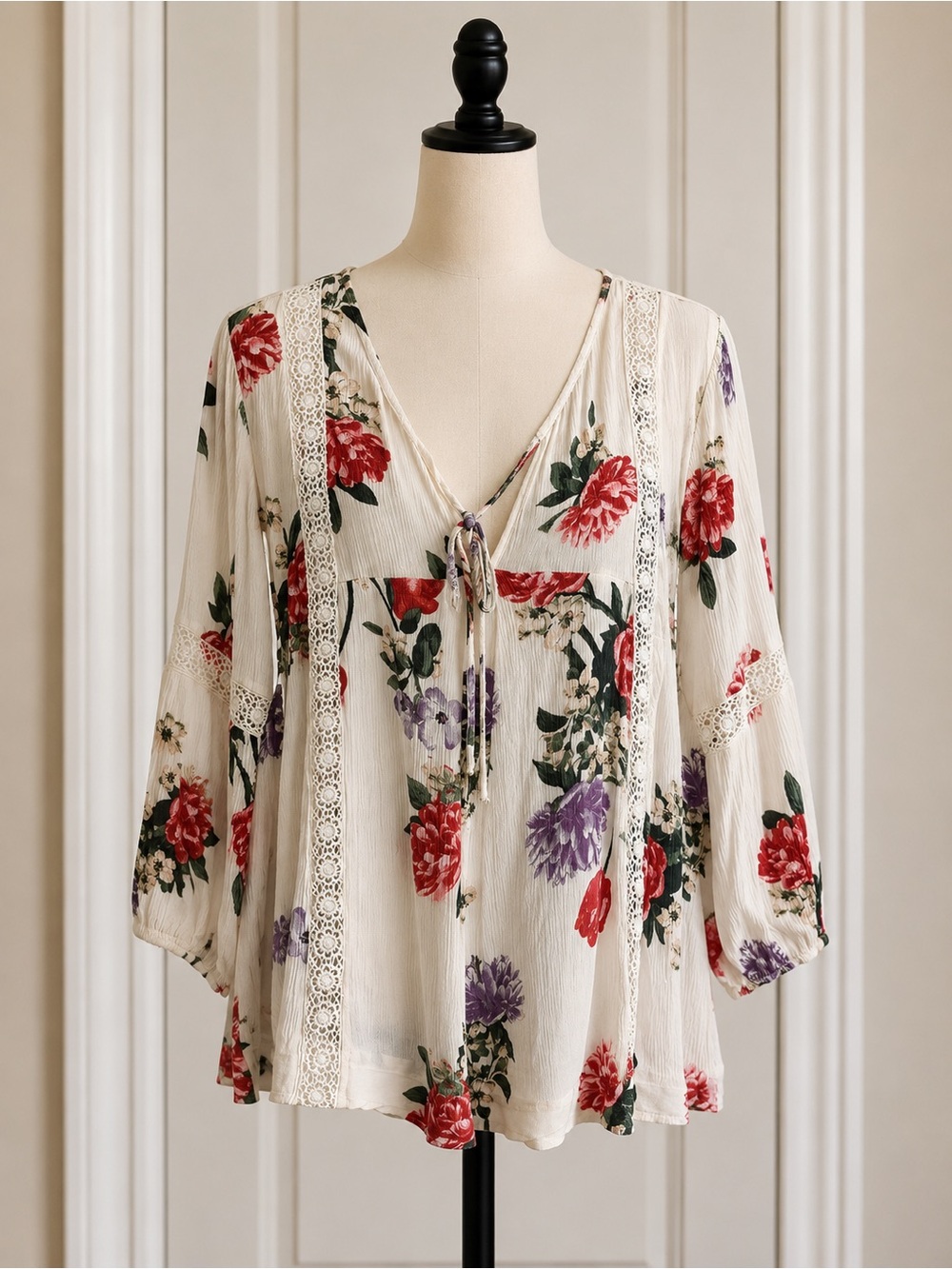 Blu Pepper Cream Floral Lace-Trim Tunic with Red & Purple Blooms